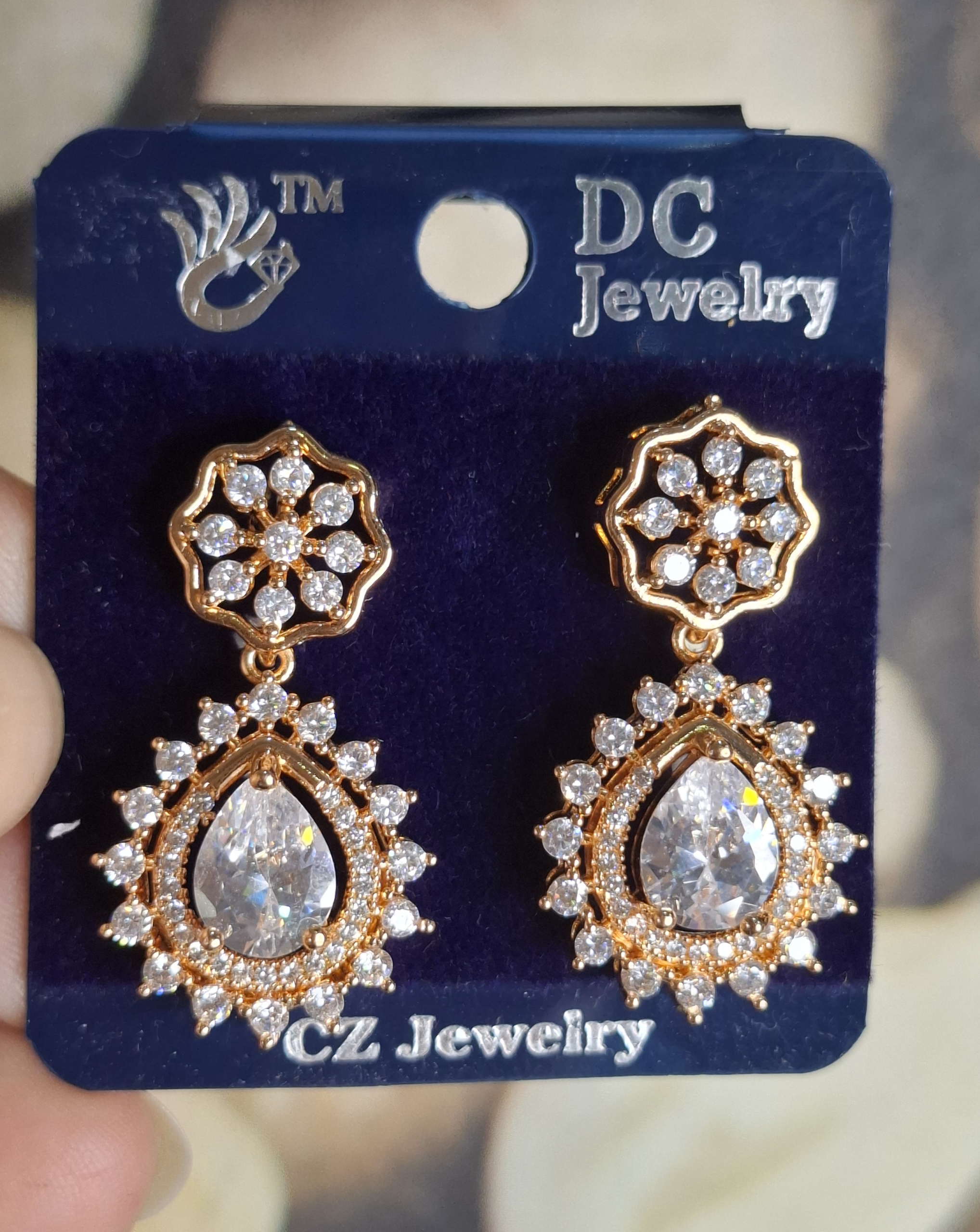 20260123_164138 oval shaped diamond earring - Image 1