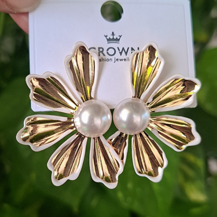 Half  Flower with Pearl