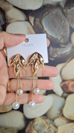 Statement inverted leaf  with pearl hangings