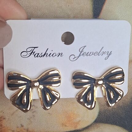 Black bow earring