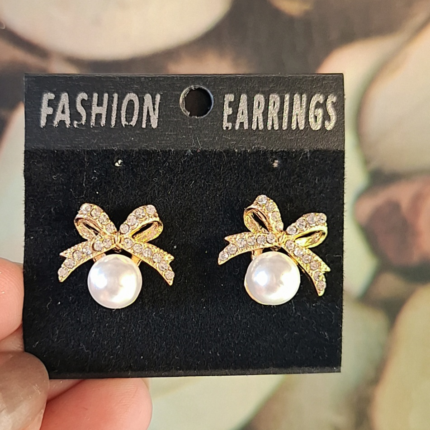 Golden Bow with pearl studs
