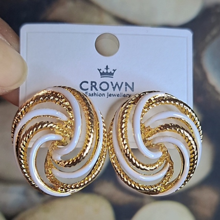 White n Gold Statement