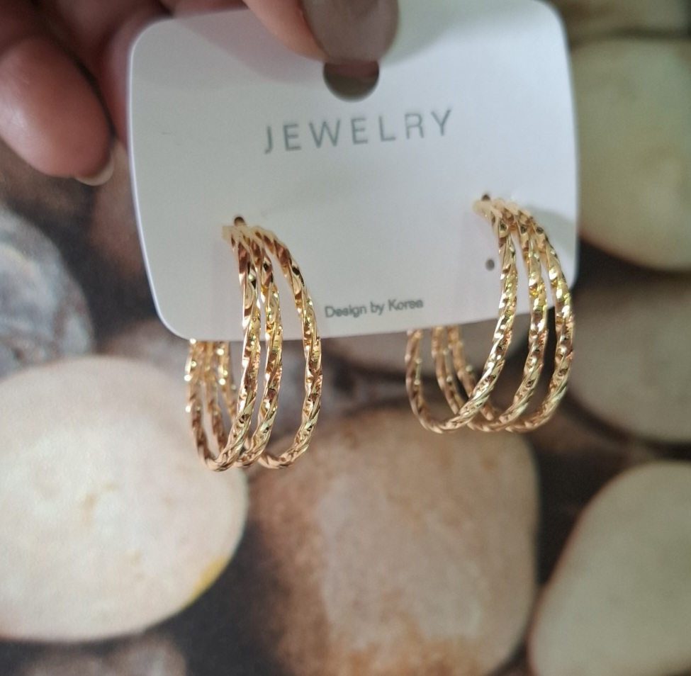 Snapchat-599772371 Earring - Image 1