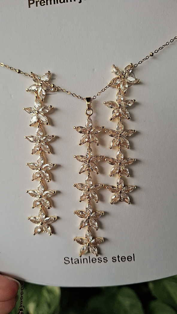 Snapchat-2129974920 Golden Flowers neckpiece - Image 1