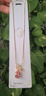 Golden butterfly with pink diamond - Image 2